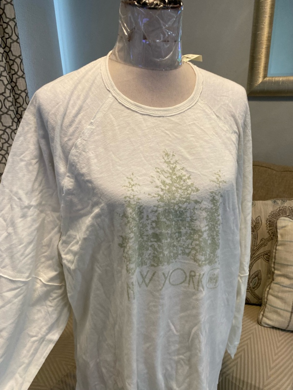 New cream Aerie Large Cozy Long Sleeve Oversized Boyfriend T-Shirt, relaxed - Picture 7 of 10